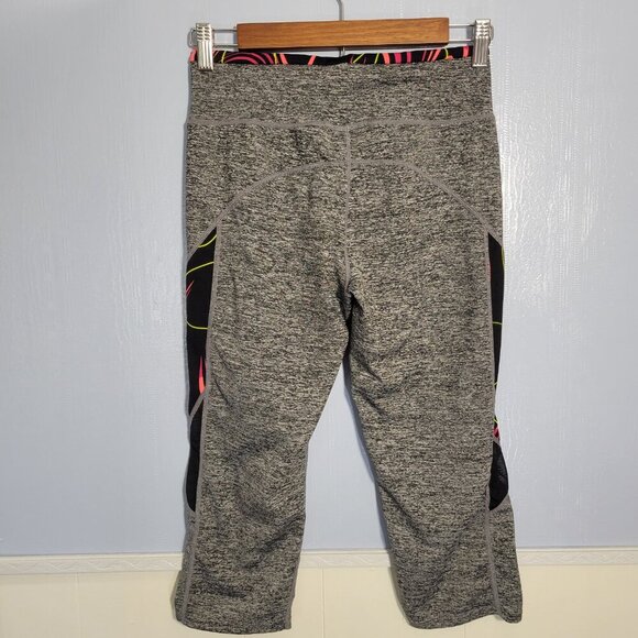 The Original Riva USA Small / Medium Heathered Gray Pull On Capri Leggings - Picture 5 of 8